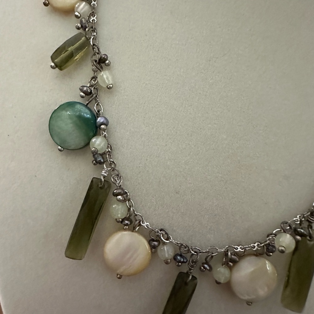 Lia Sophia SEA GRASS 16-19” Necklace. MOP, Freshwater Pearl & Crystals - Picture 2 of 2